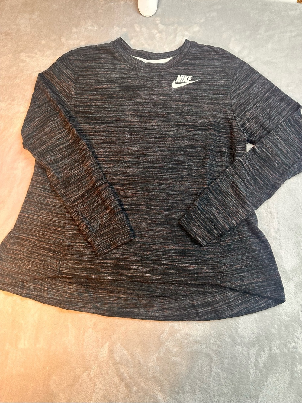Nike Women’s Long Sleeve Athletic Performance Top Gray Space Dye Size Large